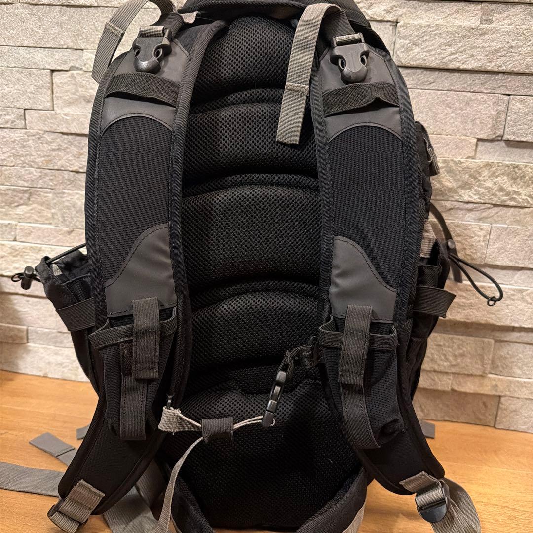 Oakley SI タクティカル バックパック カモ柄