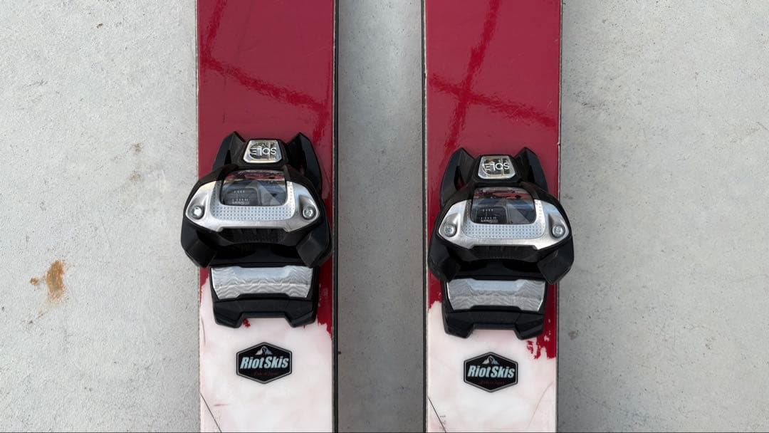 Riot Skis Cypher + Griffon 13 ツインチップスキー板