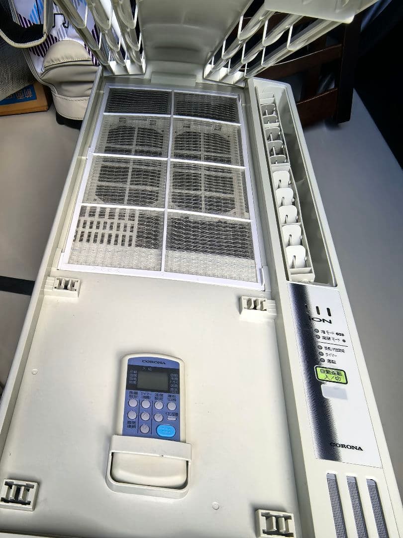 コロナ　主に6畳用　窓用エアコン CW-A1617　2017年製
