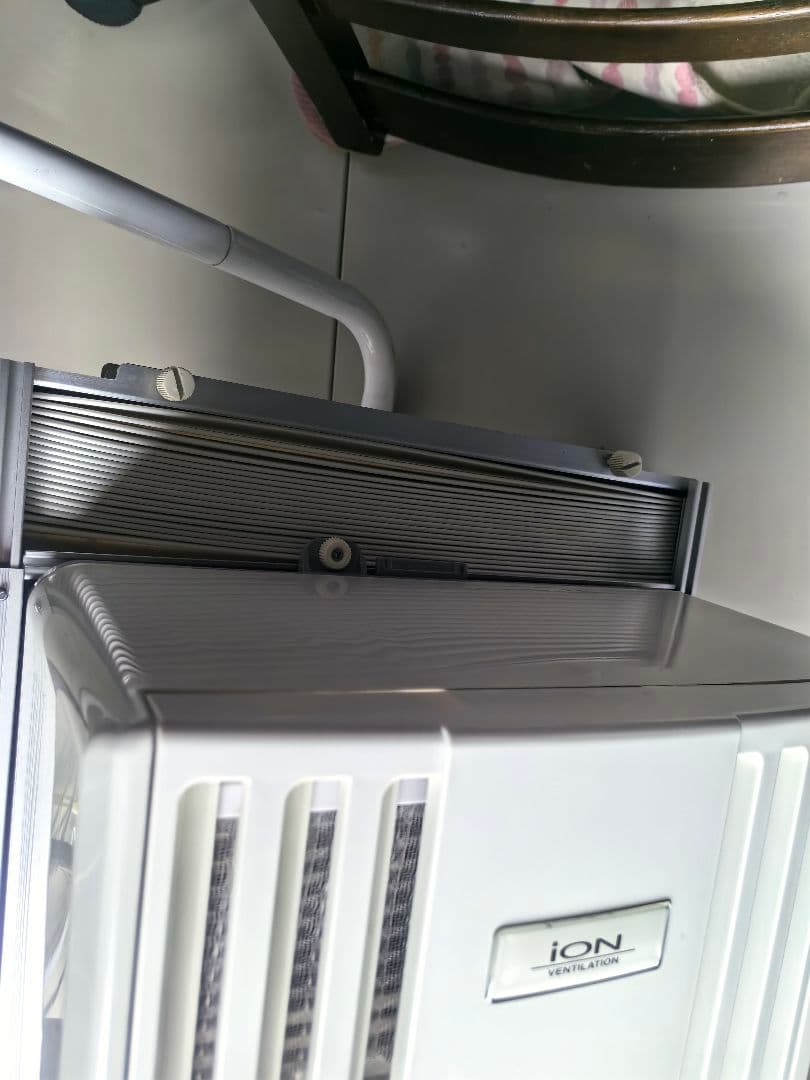 コロナ　主に6畳用　窓用エアコン CW-A1617　2017年製