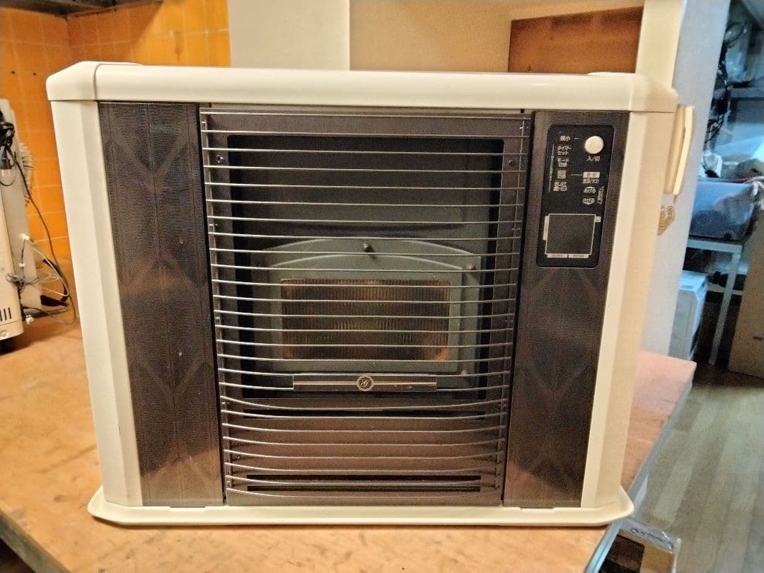 傷汚れあり引き取り及び近郊配達限定！サンポットFF石油ストーブ220年式中古年式