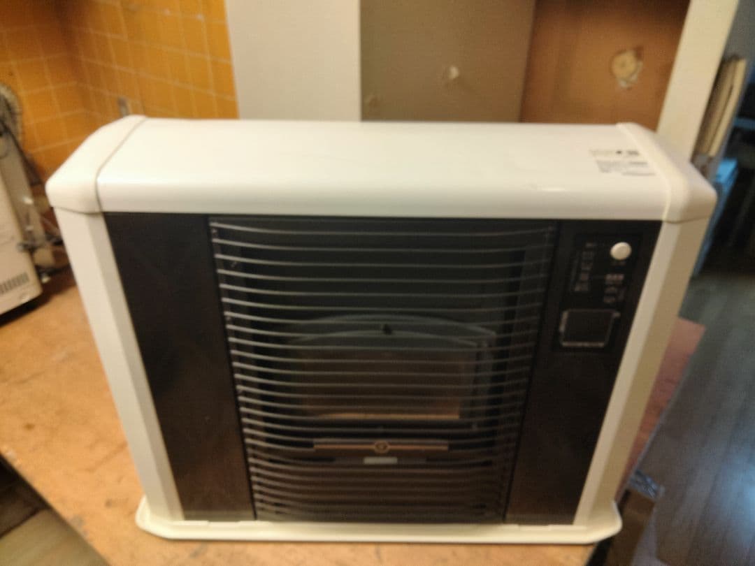 傷汚れあり引き取り及び近郊配達限定！サンポットFF石油ストーブ220年式中古年式