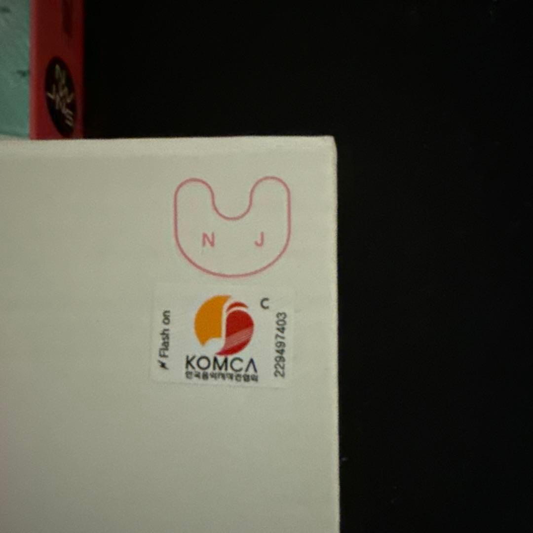 New Jeans アルバムセット+ペンライト+おまけ