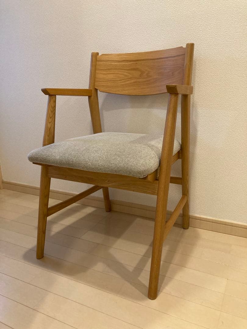 ウニコ unico シグネ SIGNE シリーズ ダイニングチェア　肘掛あり