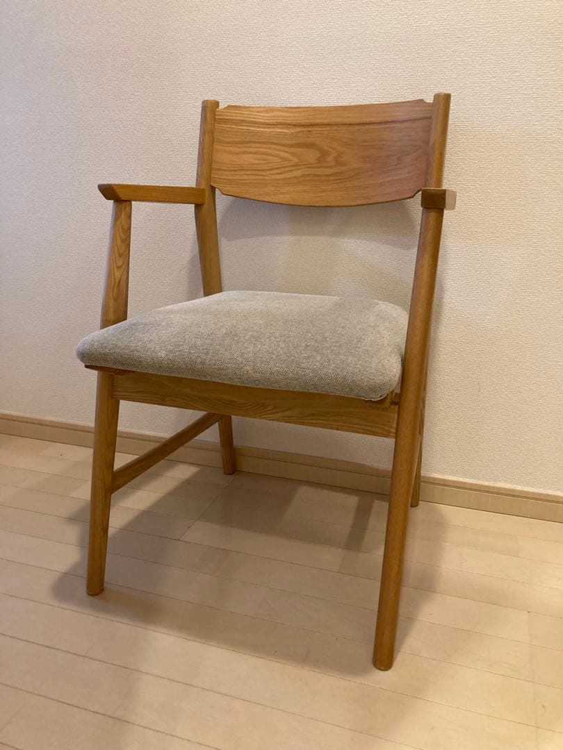 ウニコ unico シグネ SIGNE シリーズ ダイニングチェア　肘掛あり