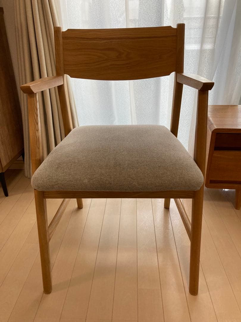 ウニコ unico シグネ SIGNE シリーズ ダイニングチェア　肘掛あり