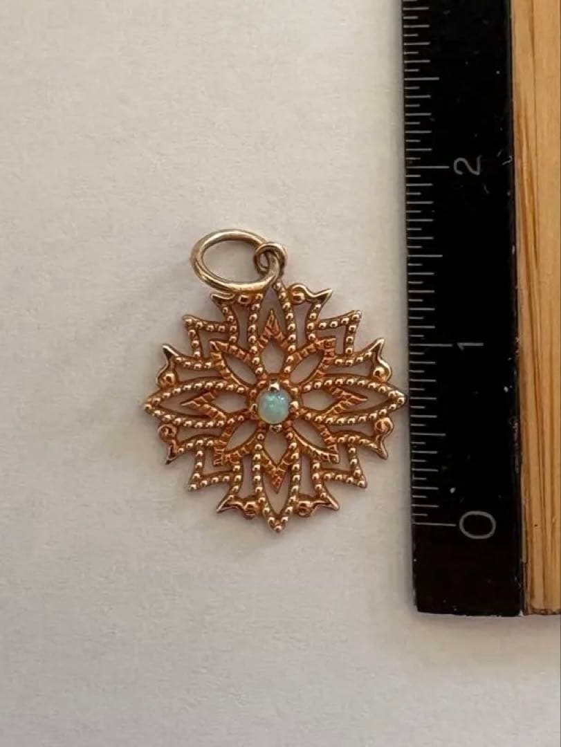 agete チャーム K10 オパール 透かし