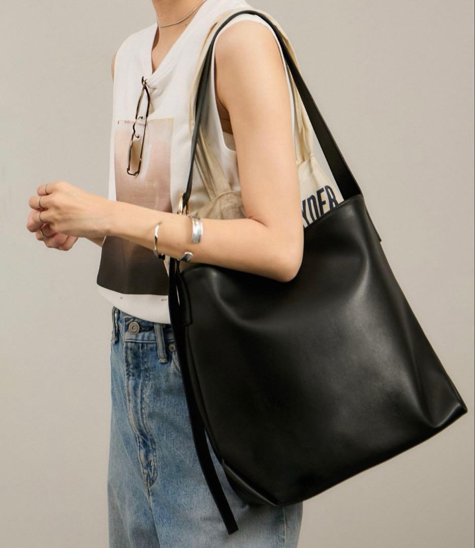 サロンアダムエロペ　スプリットレザーバケットバッグ 【A4対応】