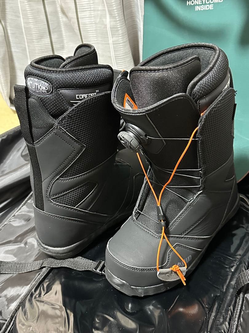 FNTC TNT® スノーボードセット