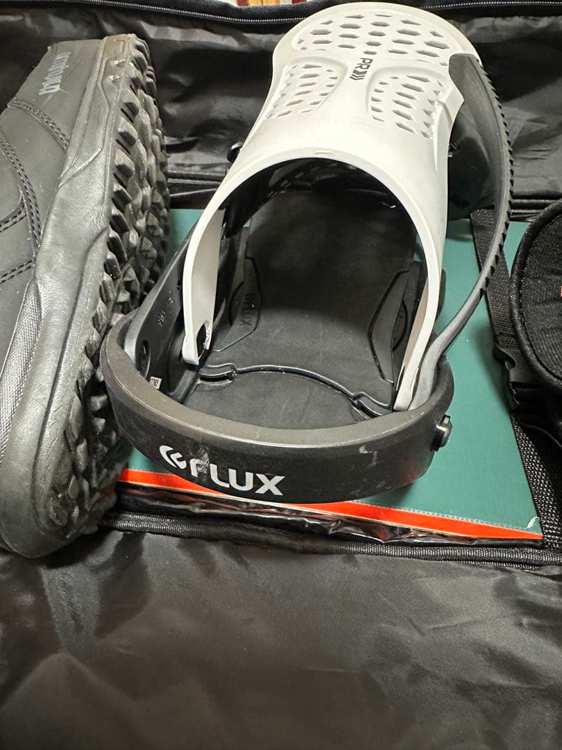 FNTC TNT® スノーボードセット