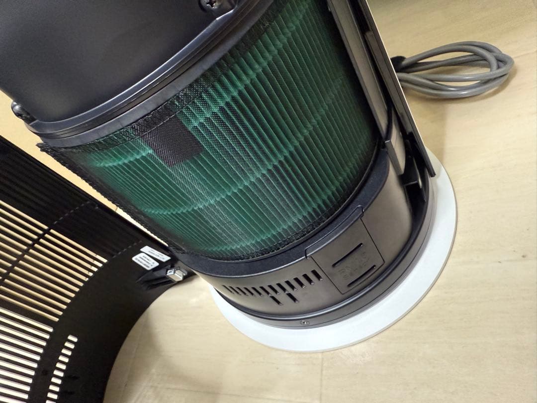 LG PuriCare AeroFurniture ホワイト　空気清浄機