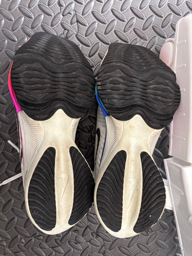 NIKE エアズームテンポNEXT%フライニット24cm