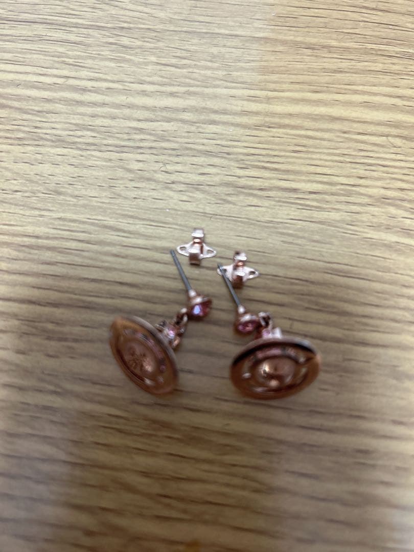 Vivienne Westwood ピンクゴールド　ピアス　両耳
