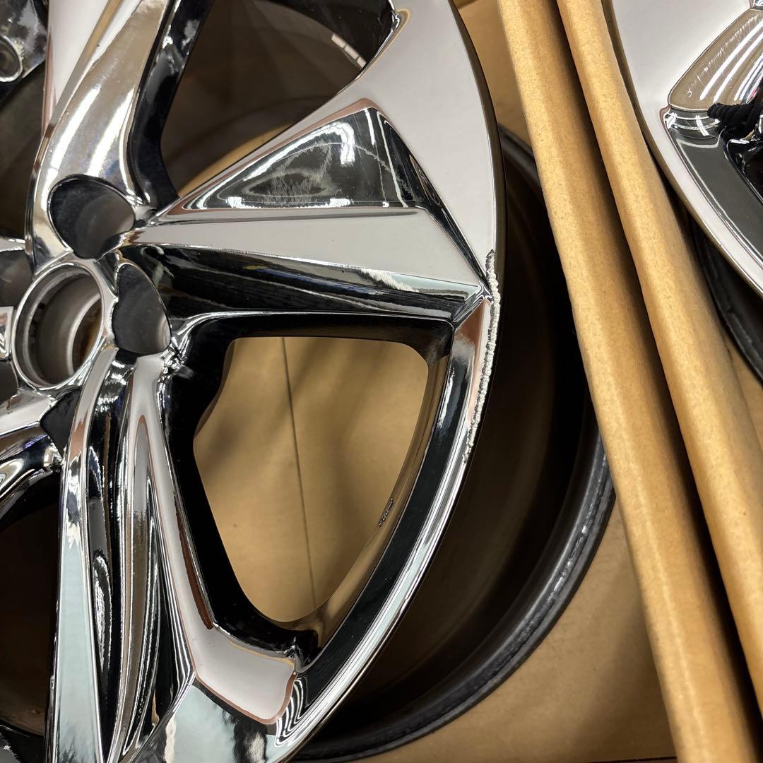 トヨタ　クラウン純正18インチアルミホイール 4本セット