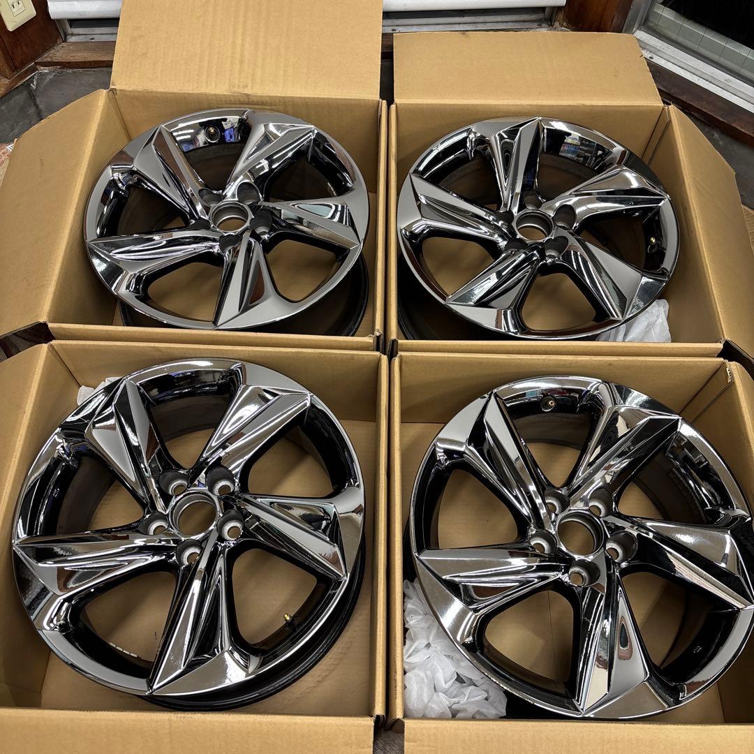 トヨタ　クラウン純正18インチアルミホイール 4本セット