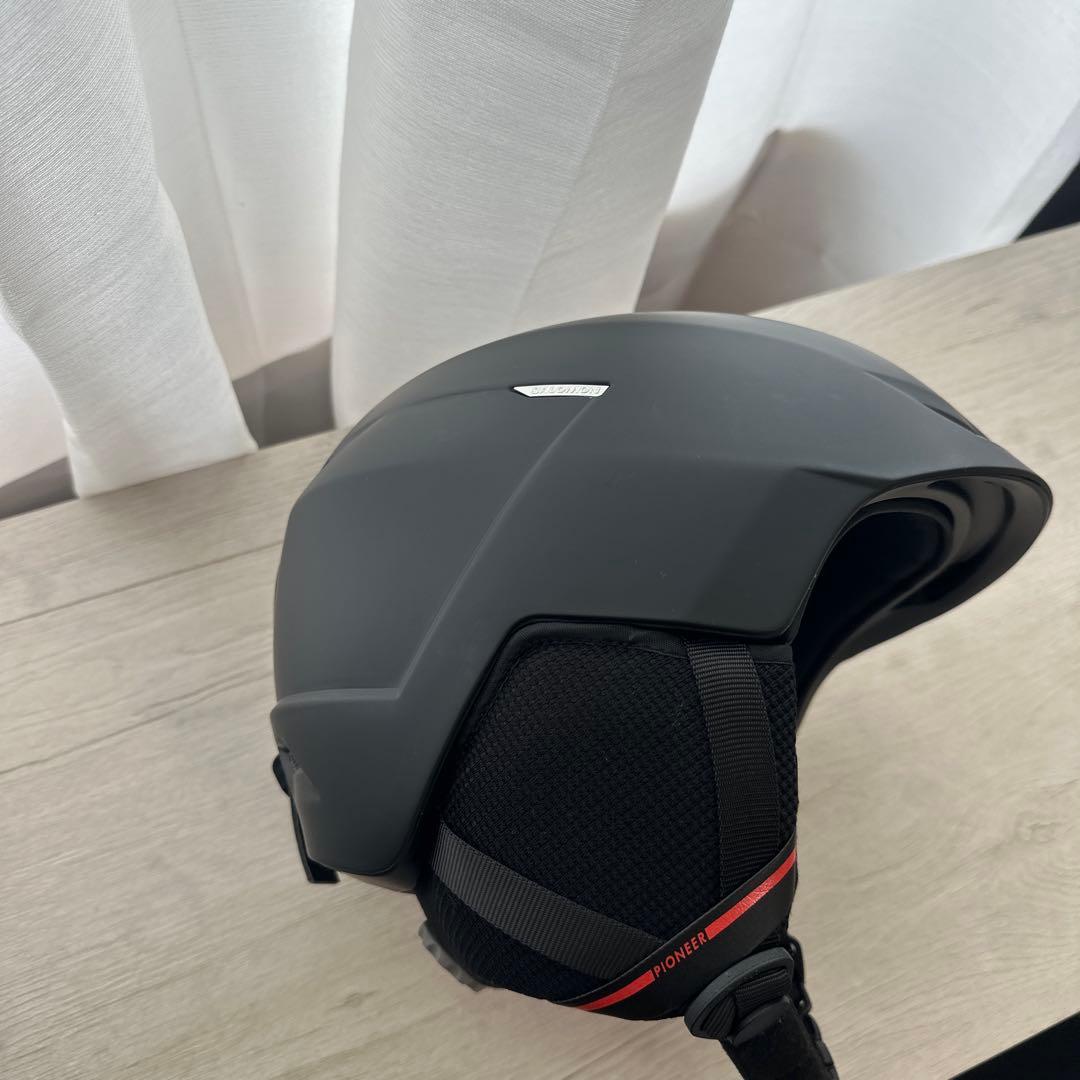 最終値下げサロモンパイオニアヘルメットMサイズアジアンフィット　メンズレディース