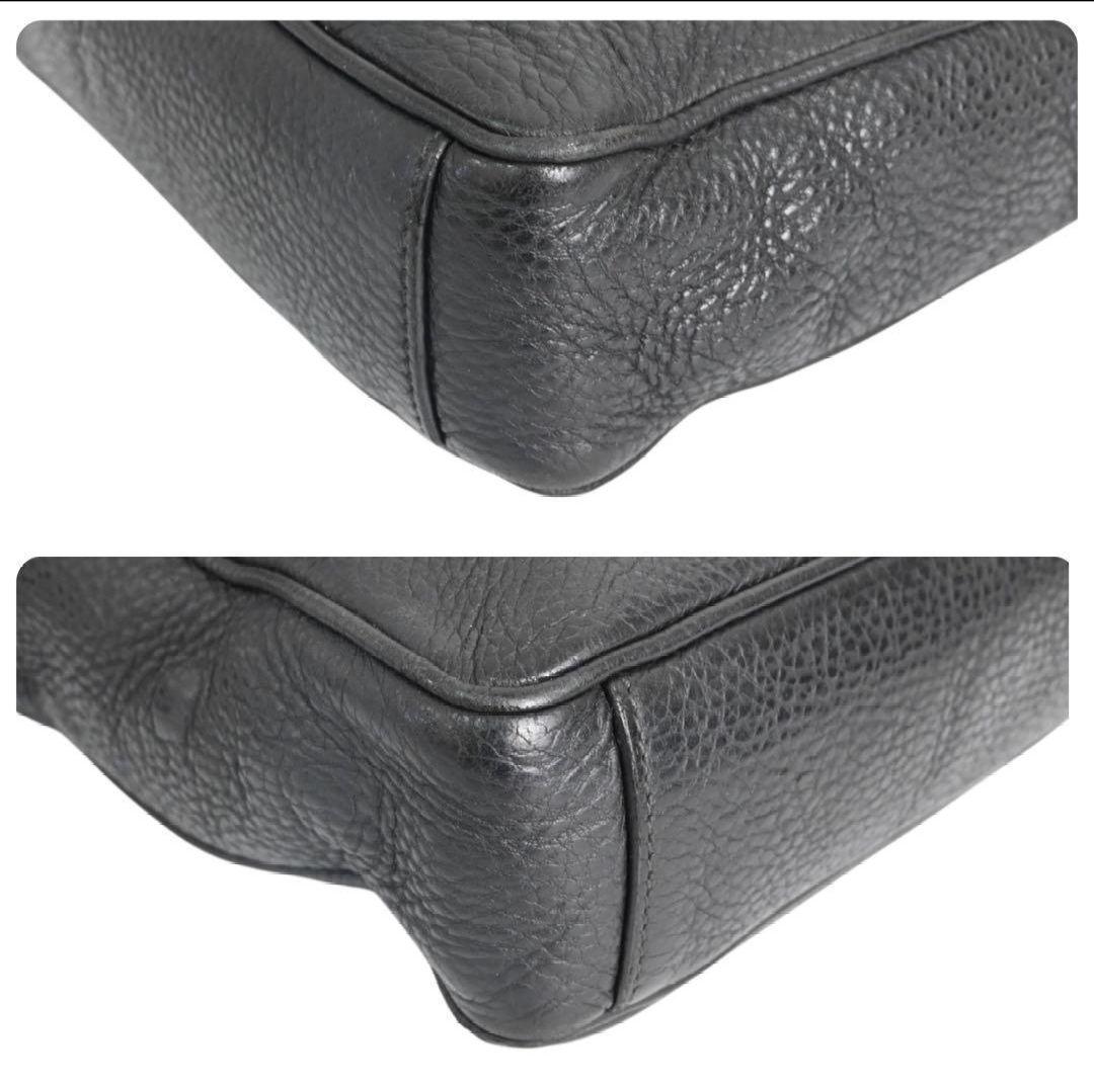 【美品】プラダ 本革 ショルダーバッグ サコッシュ 黒 三角 斜め掛け