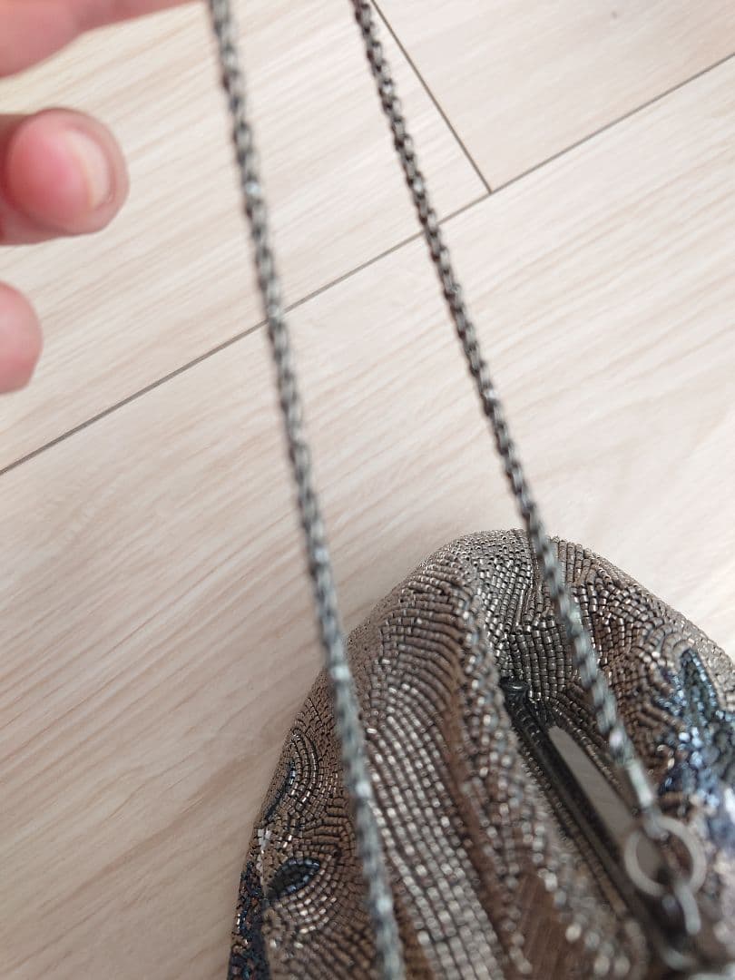 皇室御用達 ルミー 総ビーズバッグ