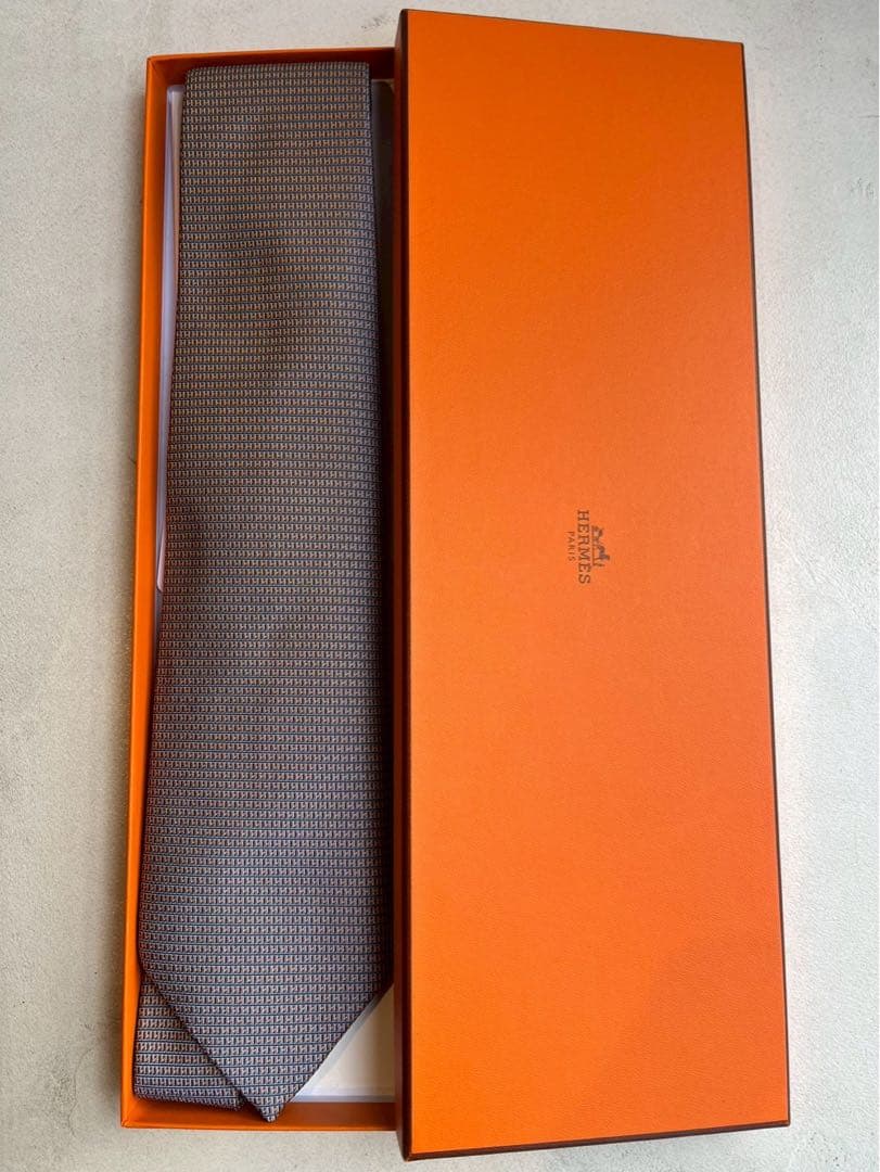 【新品未使用】エルメス H総柄　シルクネクタイ グレー系　シルク100%