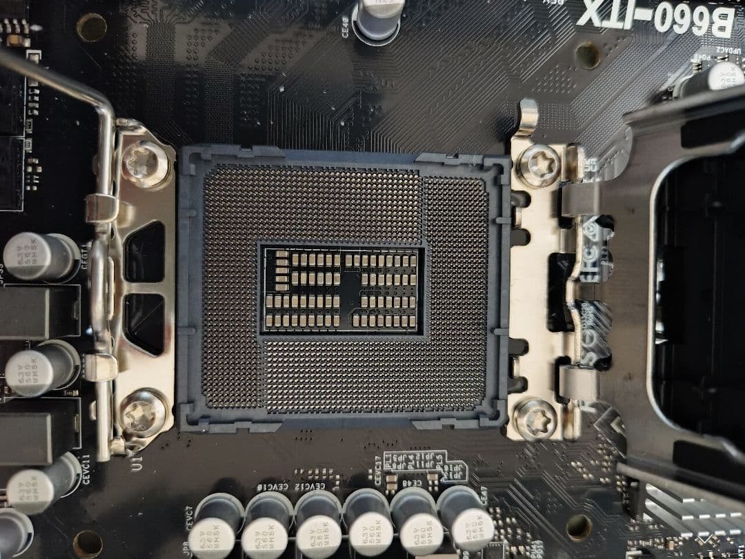 その他 DESKMEET B660