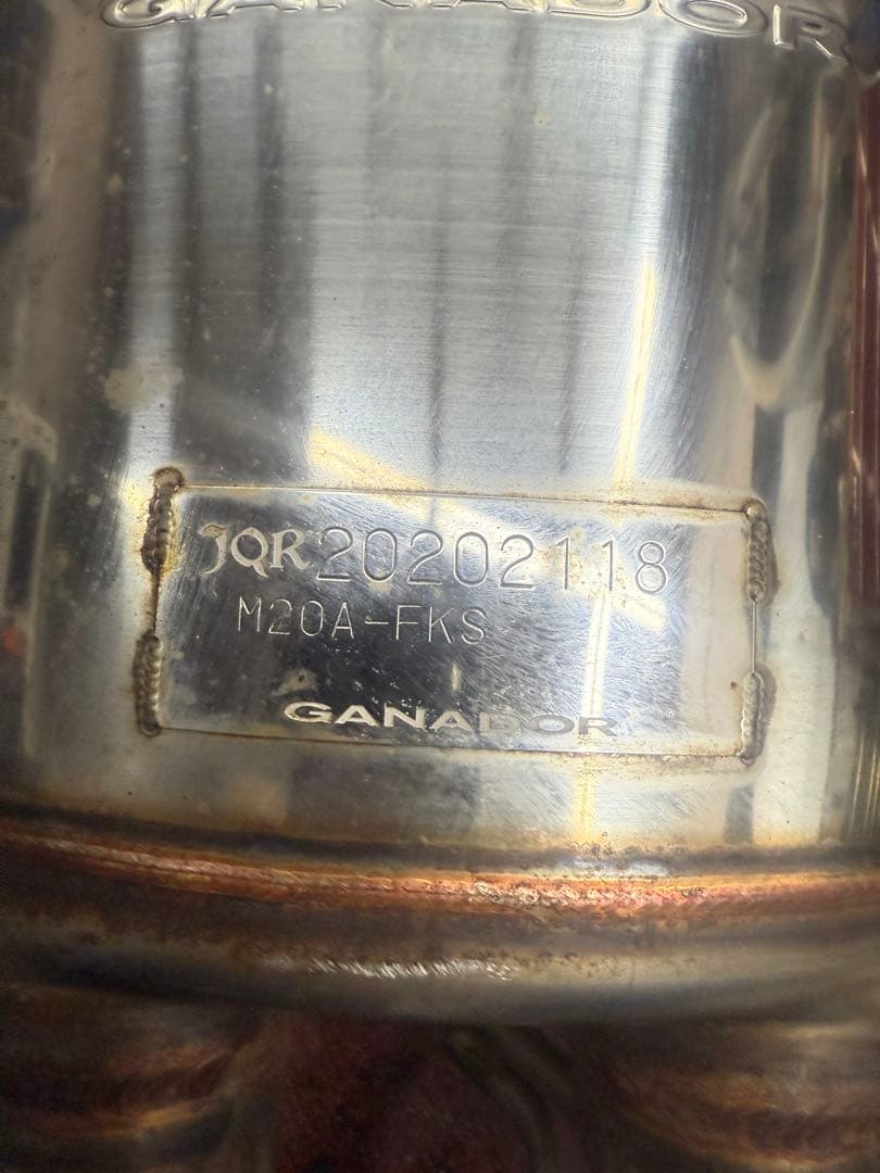 80ハリアー　MXUA80 ガソリンモデル　ガナドールマフラー　4本出し