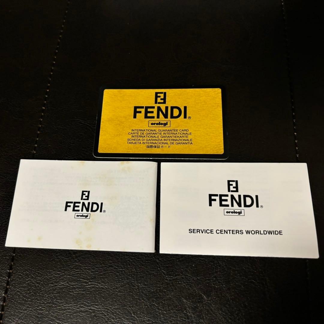 FENDI レザーベルト腕時計