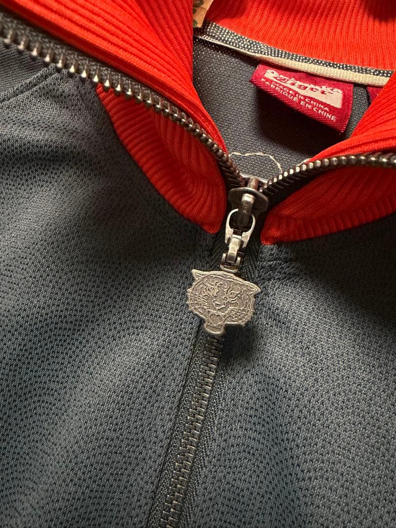 廃盤　未使品級オニツカタイガー トラックジャケット　ジャージ見返りタイガー刺繍