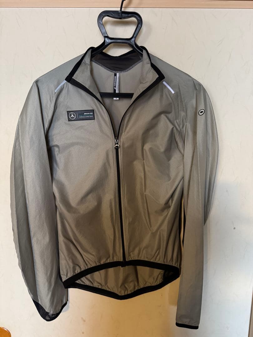 Assos アソスウィンドブレーカー