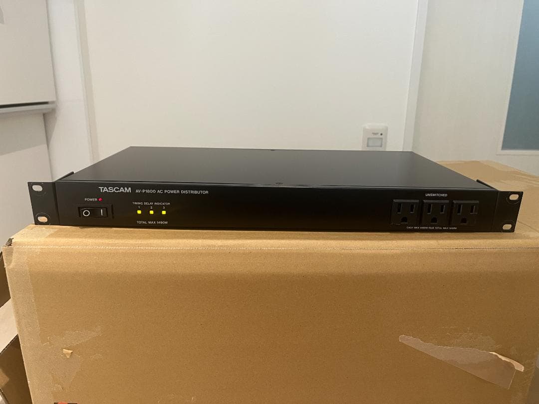 配信機器・PA機器・レコーディング機器 TASCAM AV-P1800