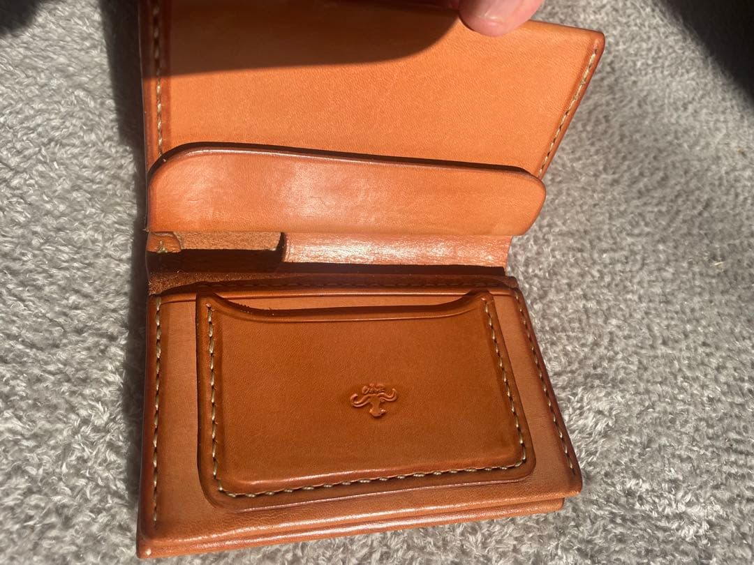 C・A・P ミドルサイズ 革財布