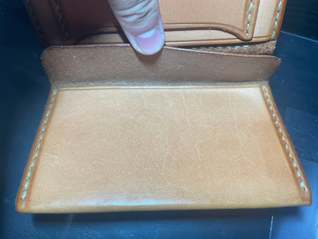 C・A・P ミドルサイズ 革財布