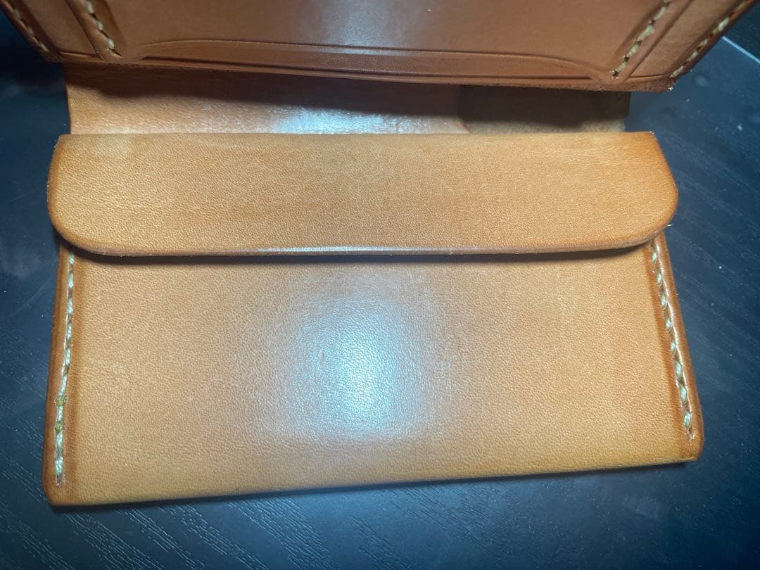 C・A・P ミドルサイズ 革財布