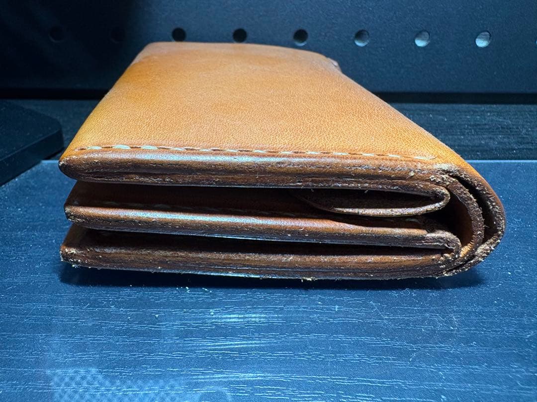 C・A・P ミドルサイズ 革財布