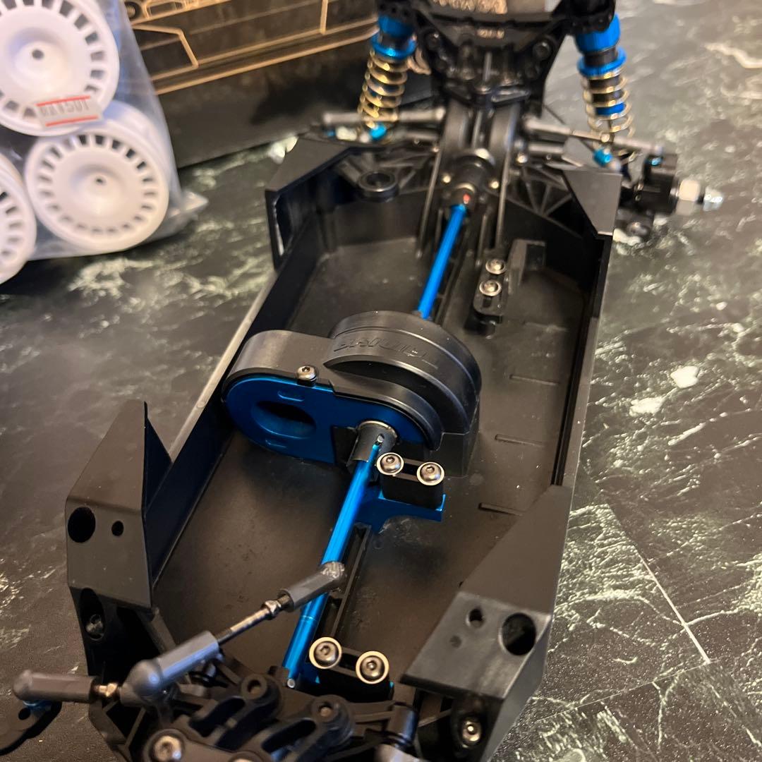 タミヤ XV-02PRO ランチアデルタインテグラーレボディ付き(未塗装)