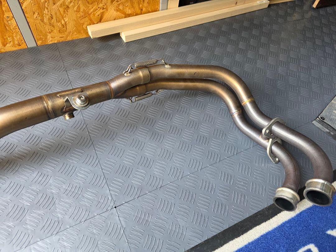 中古　YZF R25/R3 用アクラボレーシングラインマフラーサイレンサー2個付