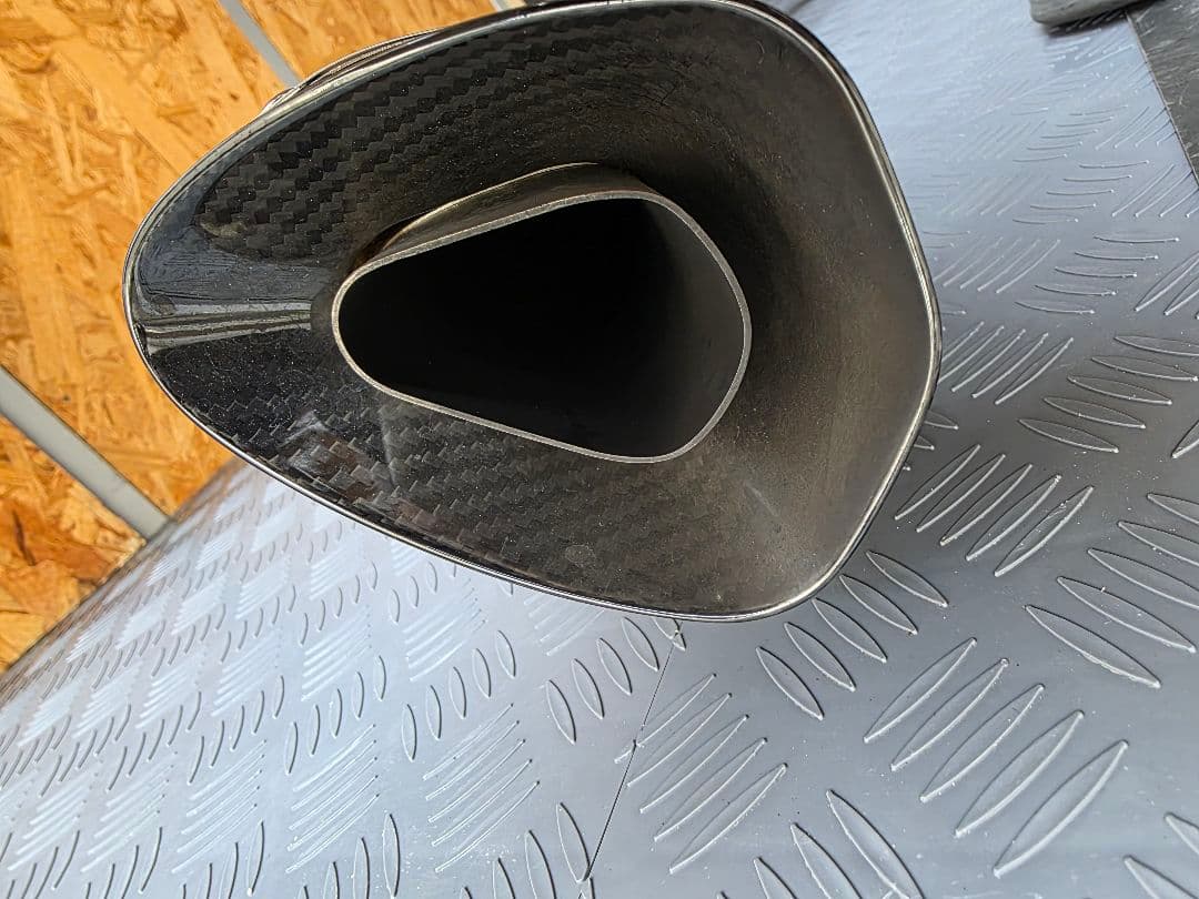 中古　YZF R25/R3 用アクラボレーシングラインマフラーサイレンサー2個付