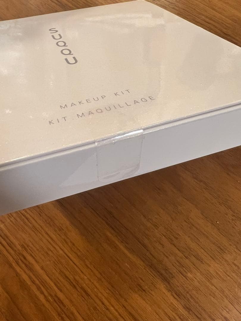 【新品未開封】SUQQU メイクアップキット 光飾 2025ホリデーコレクション