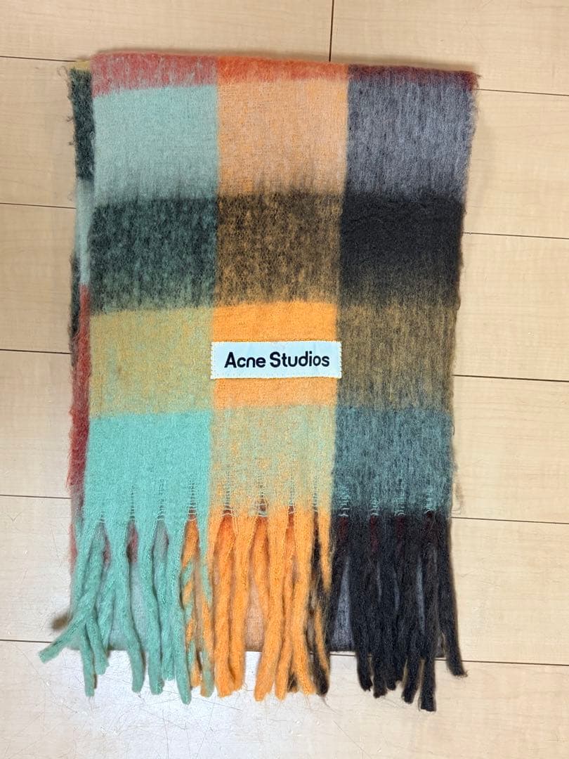 acne studios マフラー　モヘアチェックスカーフ