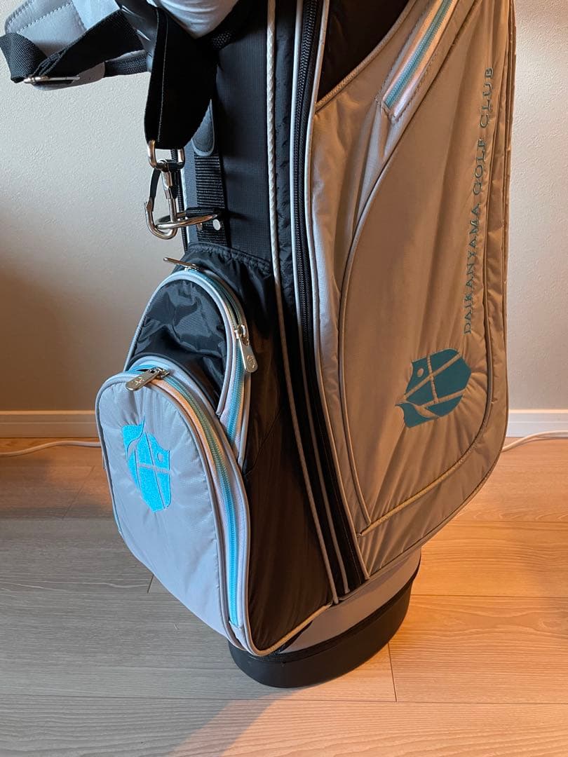 代官山ゴルフ倶楽部オリジナルのゴルフバッグ・キャディバッグ