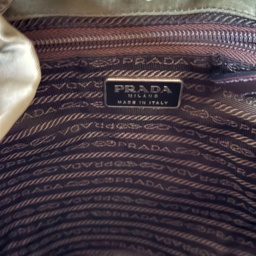 プラダ ナイロン バックパック カーキ 三角ロゴ カーキ