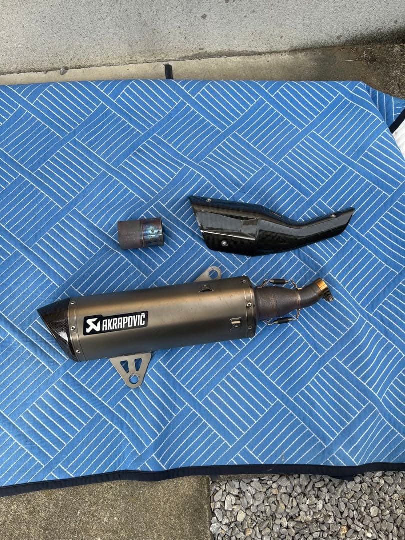  C400GT C400X マフラー　Akrapovic