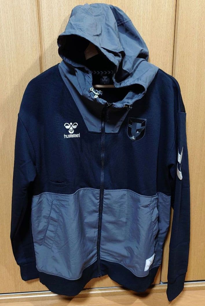 ガンバ大阪 2024 hummel PLAY スウェットフルジップフーディー O
