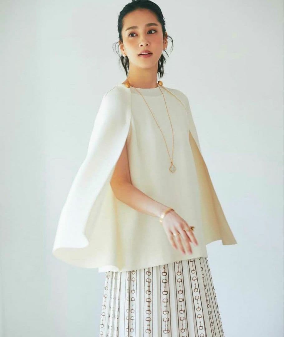 seventen マントニット　アイボリー　S