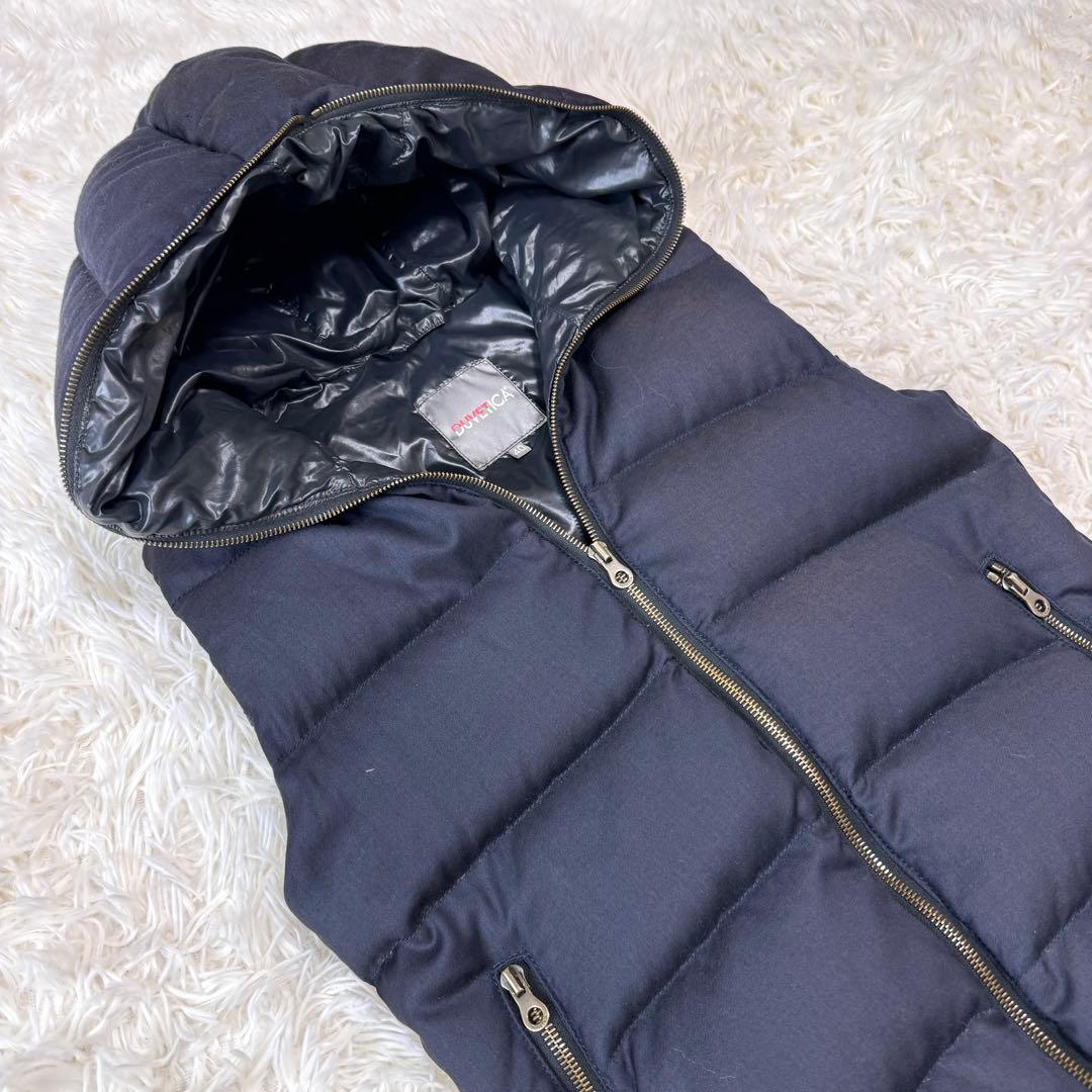 美品　デュベティカ　ダウンベスト　ネイビー フード付き　大きいサイズ　L サイズ