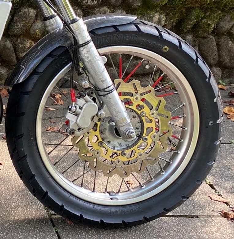 の*い様 SR400　フロント フェンダー カーボン　FRP製