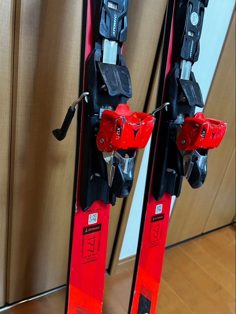 ATOMIC REDSTER G9 スキー板 赤