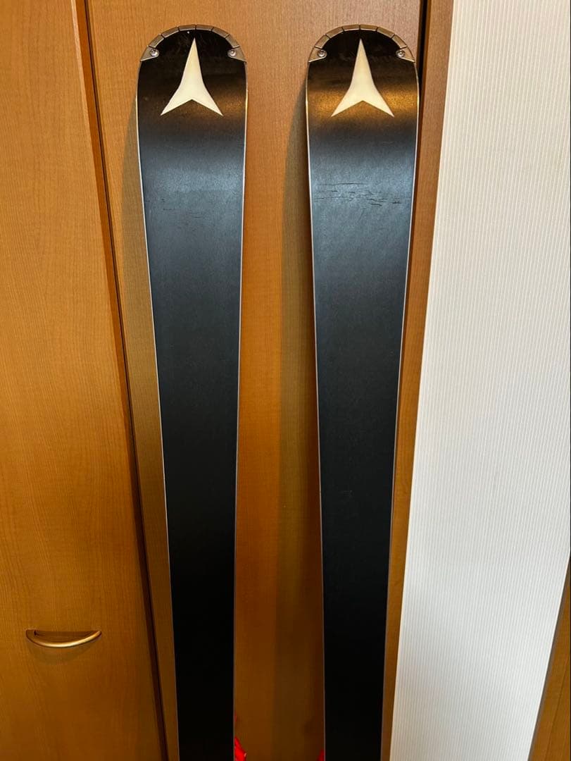 ATOMIC REDSTER G9 スキー板 赤