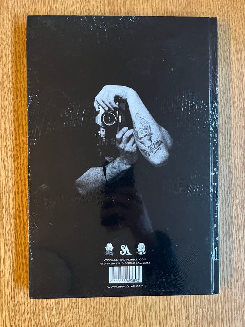 アート・デザイン・音楽 LA Portraits Estevan Oriol Drago