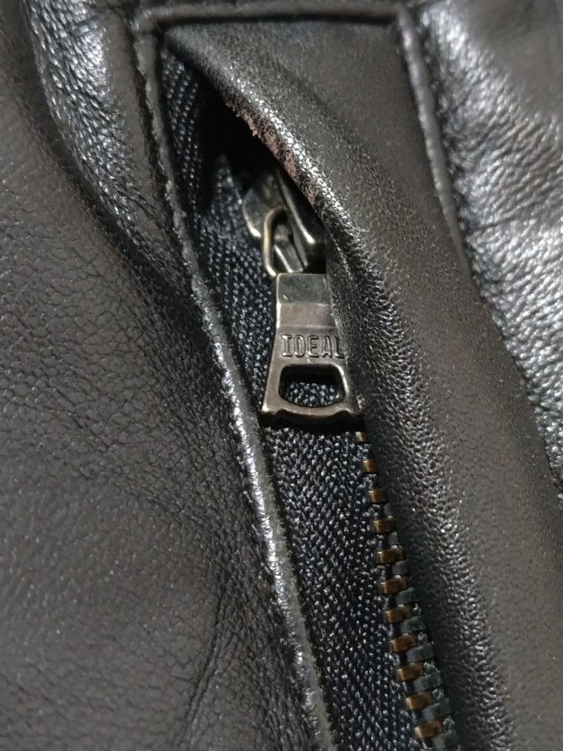 GREEN LABEL RELAXING 羊革 ダウンベスト Lサイズ　黒