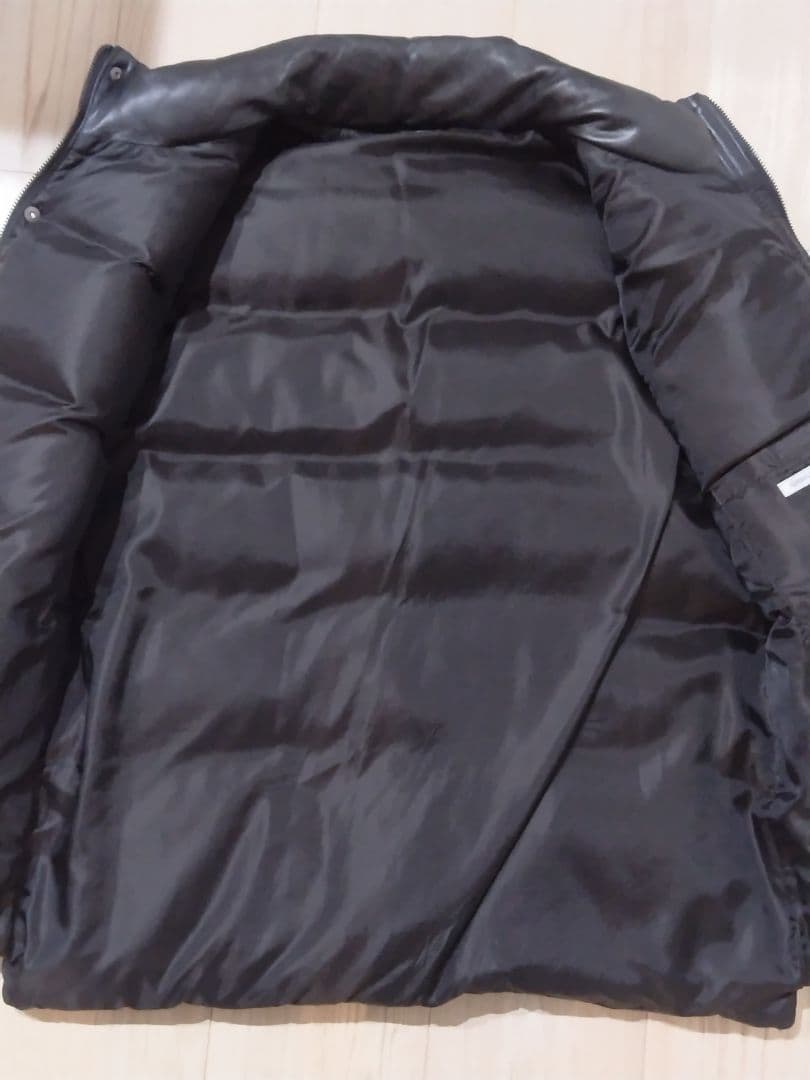 GREEN LABEL RELAXING 羊革 ダウンベスト Lサイズ　黒